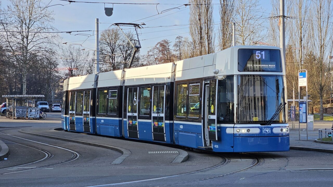 VBZ Tram 51 Seebach